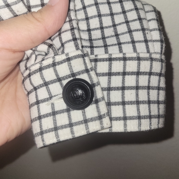 Cabi Windowpane Plaid Jacket with Shoulder Pads - Picture 7 of 16